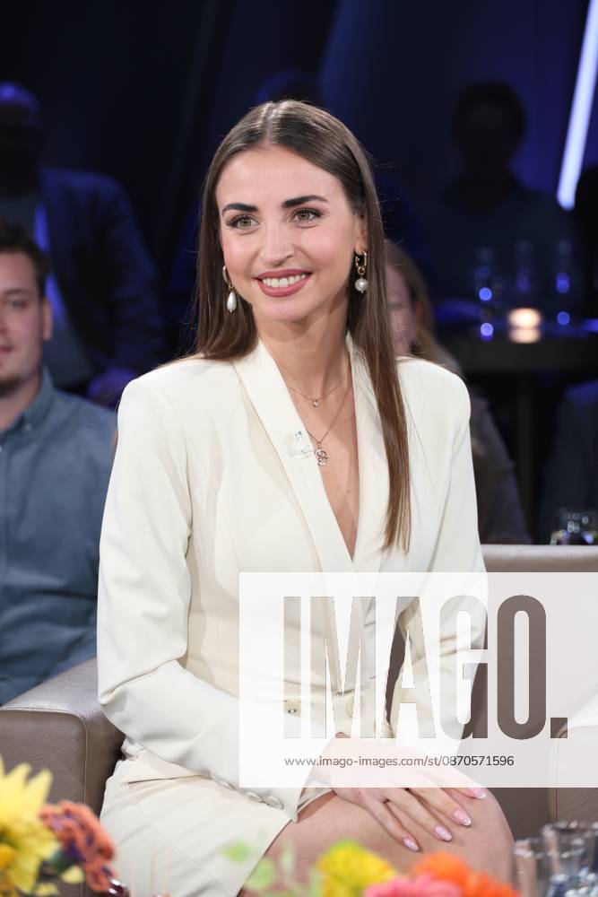 Ekaterina Leonova, Tänzerin, zu Gast in der NDR Talk Show, Fototermin am 23.10.2026 im Fernsehstudio Hamburg-Lokstedt vor der Sendung im 3. Programm des NDR Fernsehen