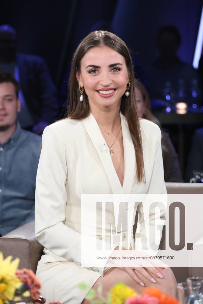 Ekaterina Leonova, Tänzerin, zu Gast in der NDR Talk Show, Fototermin am 23.10.2026 im Fernsehstudio Hamburg-Lokstedt vor der Sendung im 3. Programm des NDR Fernsehen