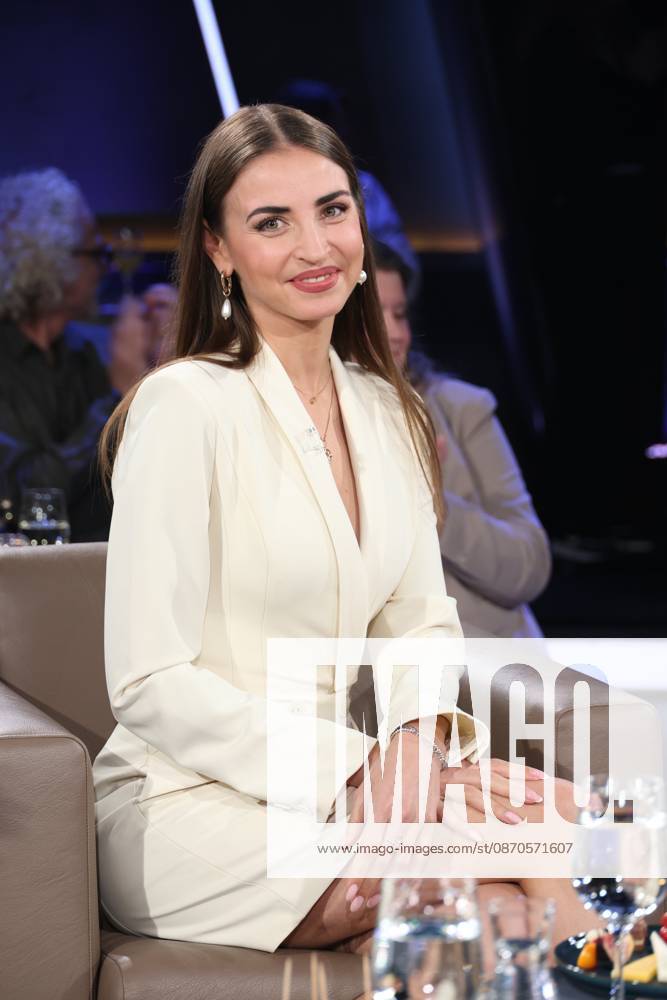 Ekaterina Leonova, Tänzerin, zu Gast in der NDR Talk Show, Fototermin am 23.10.2026 im Fernsehstudio Hamburg-Lokstedt vor der Sendung im 3. Programm des NDR Fernsehen