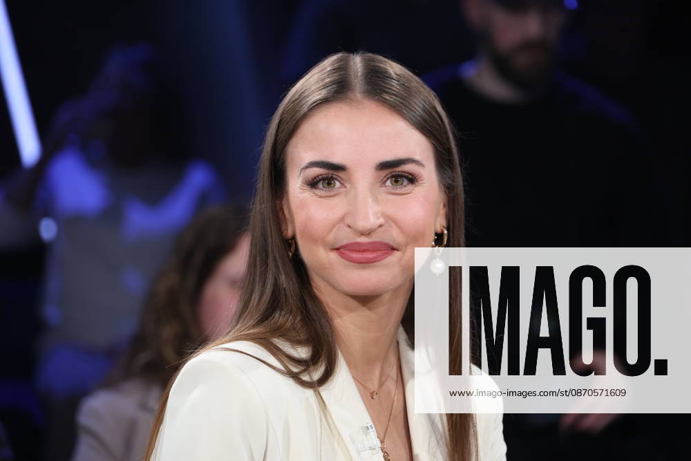 Ekaterina Leonova, Tänzerin, zu Gast in der NDR Talk Show, Fototermin am 23.10.2026 im Fernsehstudio Hamburg-Lokstedt vor der Sendung im 3. Programm des NDR Fernsehen