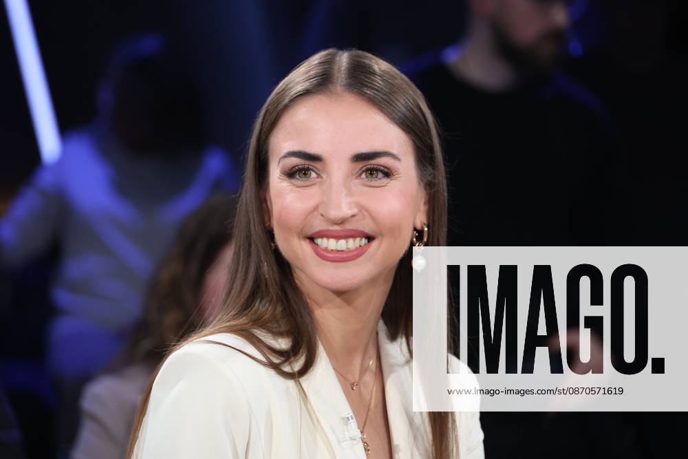 Ekaterina Leonova, Tänzerin, zu Gast in der NDR Talk Show, Fototermin am 23.10.2026 im Fernsehstudio Hamburg-Lokstedt vor der Sendung im 3. Programm des NDR Fernsehen