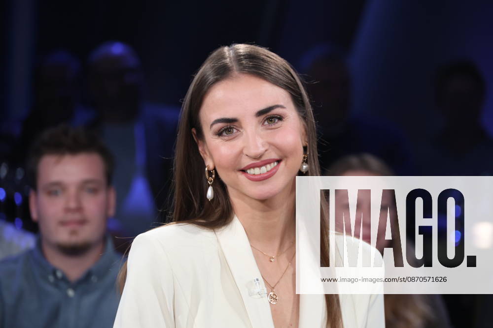 Ekaterina Leonova, Tänzerin, zu Gast in der NDR Talk Show, Fototermin am 23.10.2026 im Fernsehstudio Hamburg-Lokstedt vor der Sendung im 3. Programm des NDR Fernsehen