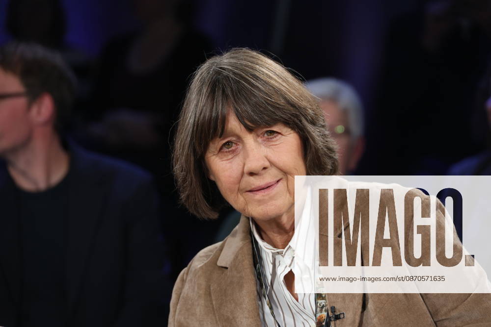 Tatjana Kreidler, Assistenzhundetrainerin, zu Gast in der NDR Talk Show, Fototermin am 23.10.2026 im Fernsehstudio Hamburg-Lokstedt vor der Sendung im 3. Programm des NDR Fernsehen