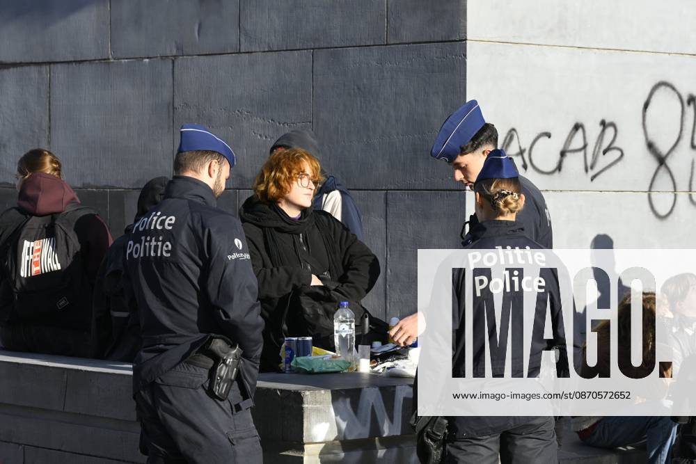 Extreme Left And Citizen Activists Protest 24 10 2026 BRUSSELS, BELGIUM - OCTOBER 24 : Police and demonstrators pictured during illegal demonstration the centre of Brussels against budget measures on October 24, 2026 in Brussels, Belgium, 24 10 2026 Brussels Belgium