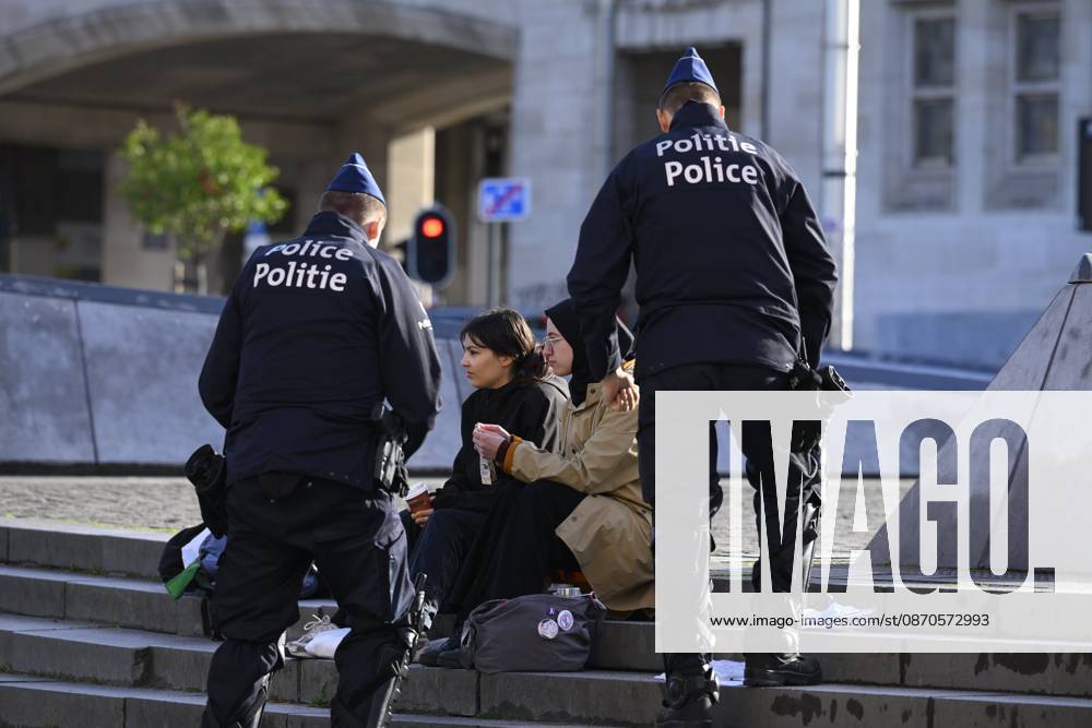 Extreme Left And Citizen Activists Protest 24 10 2026 BRUSSELS, BELGIUM - OCTOBER 24 : Police and demonstrators pictured during illegal demonstration the centre of Brussels against budget measures on October 24, 2026 in Brussels, Belgium, 24 10 2026 Brussels Belgium