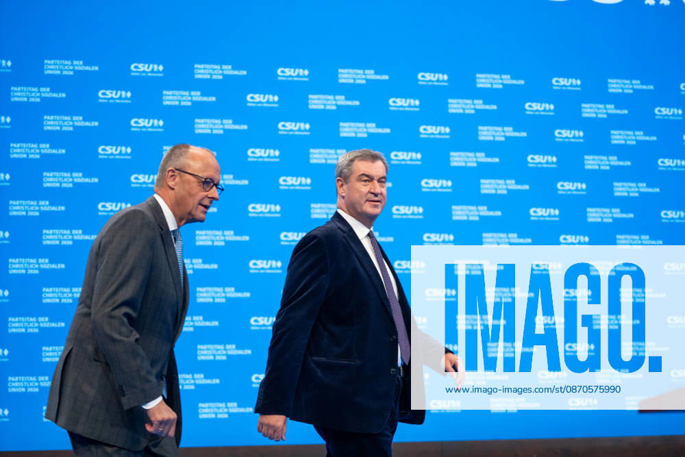 Tag 2, Parteitag 2026 der Partei CSU (Christlich-Soziale-Union) in der Messe München. Ministerpräsident Dr. Markus Söder und Bundeskanzler der Bundesrepublik Deutschland Friedrich Merz (CDU) zusammen auf der Bühne