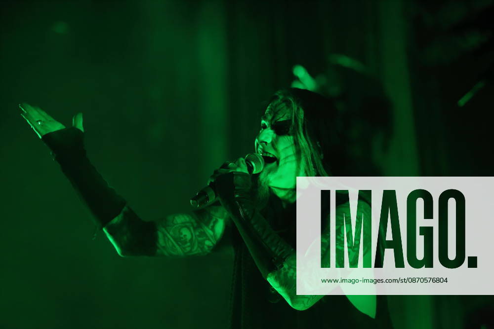Stian Tomt Shagrath Thoresen von der Band Dimmu Borgir bei einem Konzert in der Columbiahalle in Berlin, 23. Oktober 2026. Behemoth & Dimmu Borgir Konzert Berlin