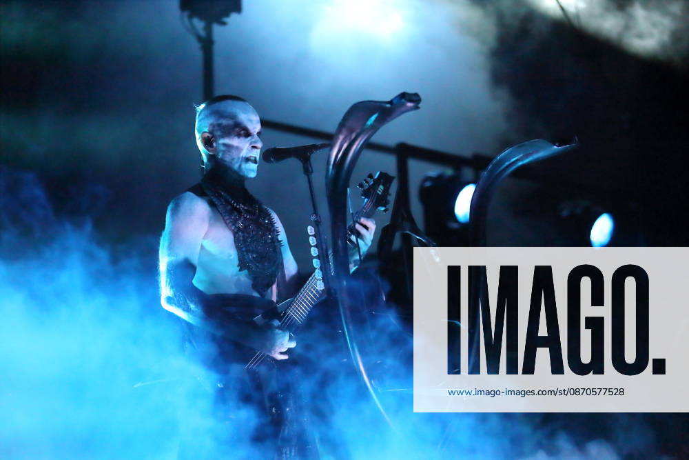 Adam Michal Nergal Darski von der Band Behemoth bei einem Konzert in der Columbiahalle in Berlin, 23. Oktober 2026. Behemoth & Dimmu Borgir Konzert Berlin