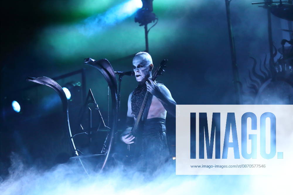 Adam Michal Nergal Darski von der Band Behemoth bei einem Konzert in der Columbiahalle in Berlin, 23. Oktober 2026. Behemoth & Dimmu Borgir Konzert Berlin