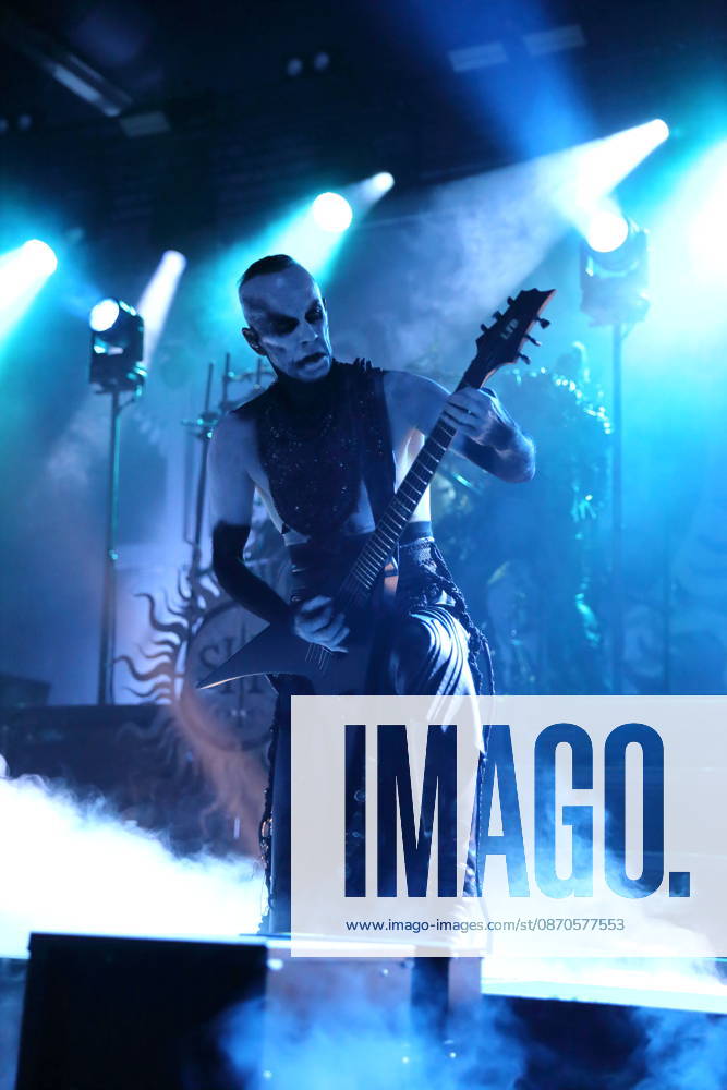 Adam Michal Nergal Darski von der Band Behemoth bei einem Konzert in der Columbiahalle in Berlin, 23. Oktober 2026. Behemoth & Dimmu Borgir Konzert Berlin