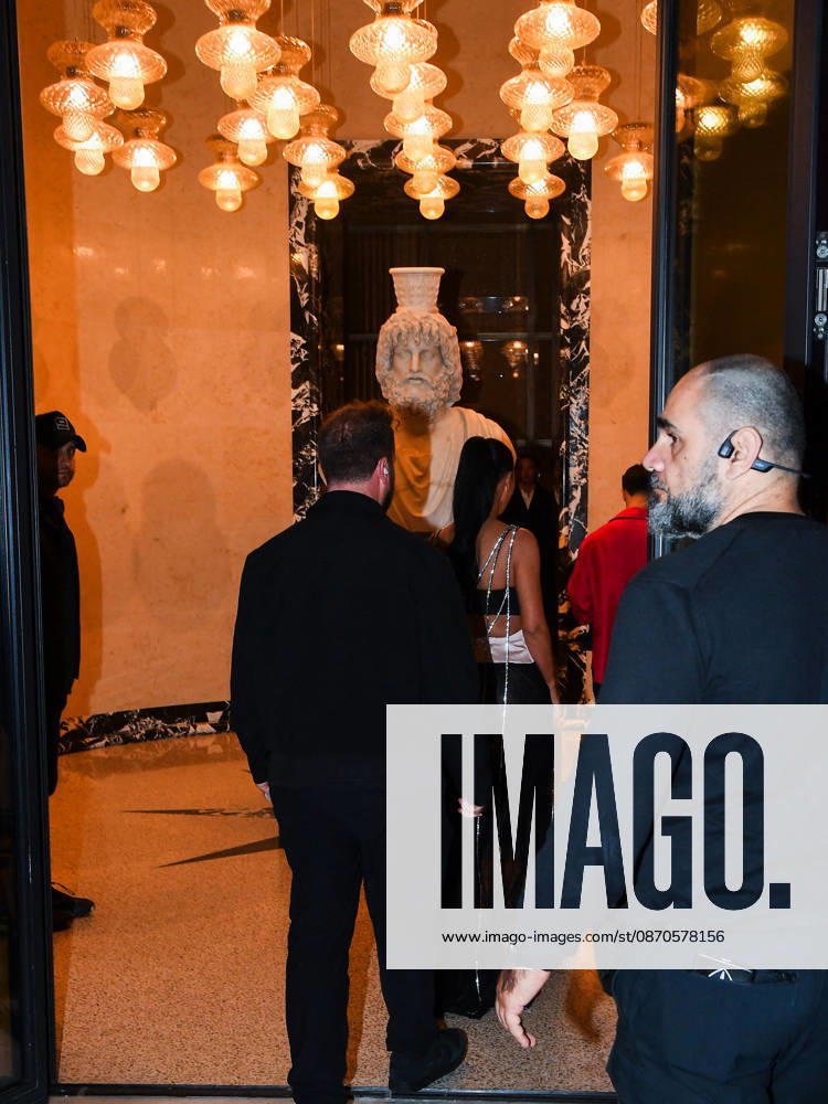 Kim Kardashian Arrives at the Bulgari Boutique - Rome Kim Kardashian arrives at the Bulgari boutique on Via Condotti, during the Rome Film Festival, in Rome, Italy, on October 23, 2026. Photo by Vincenzo Landi IPA ABACAPRESS.COM Rome Italy