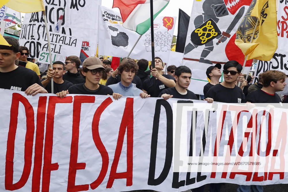 Students protest in Rome ROME, ITALY - OCTOBER 24: Members of Azione Studentesca (Student Action), a far-right student movement, take part in a demonstration in Rome, Italy, on October 24, 2026. Riccardo De Luca Anadolu Rome Italy. Editorial use only. Please get in touch for any other usage.