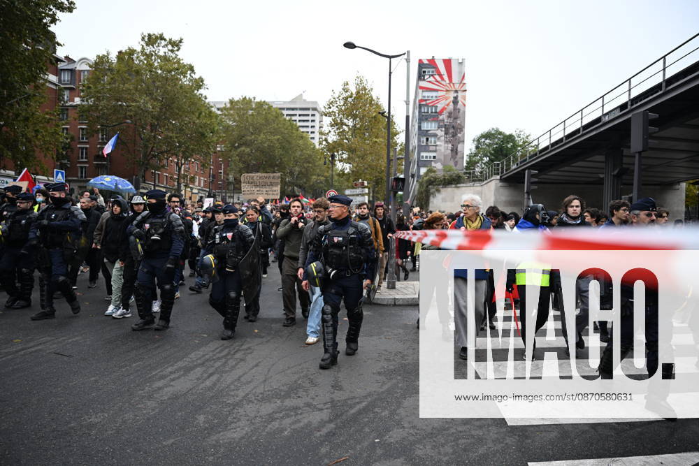 Demonstrators gather near Porte d Italie amid ongoing protests in Paris PARIS, FRANCE - OCTOBER 24: Demonstrators gather near Porte d Italie in southern Paris, chanting slogans ahead of planned marches, while security forces closely monitor the area in Paris, France, on October 24, 2026. Mouneb Taim Anadolu Paris France. Editorial use only. Please get in touch for any other usage.