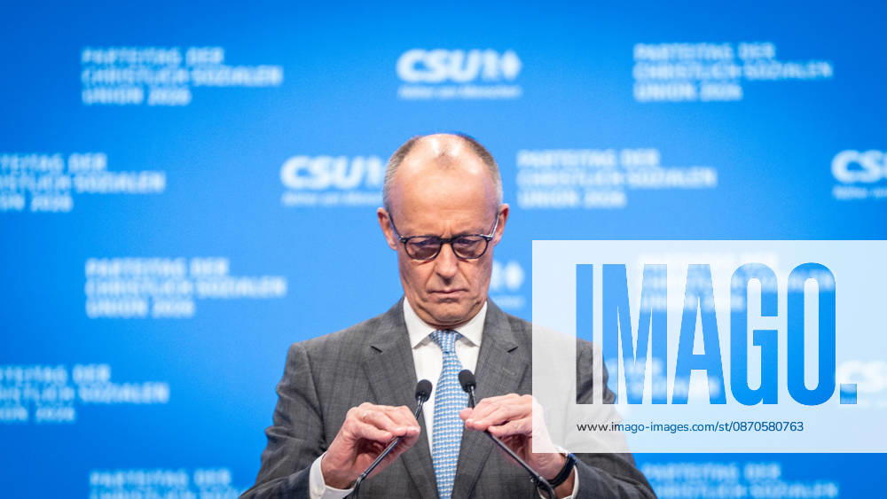 Bundeskanzler Friedrich Merz spricht vor dem CSU-Parteitag in München;Parteitag der CSU in München, München Bayern Deutschland Messegelände München