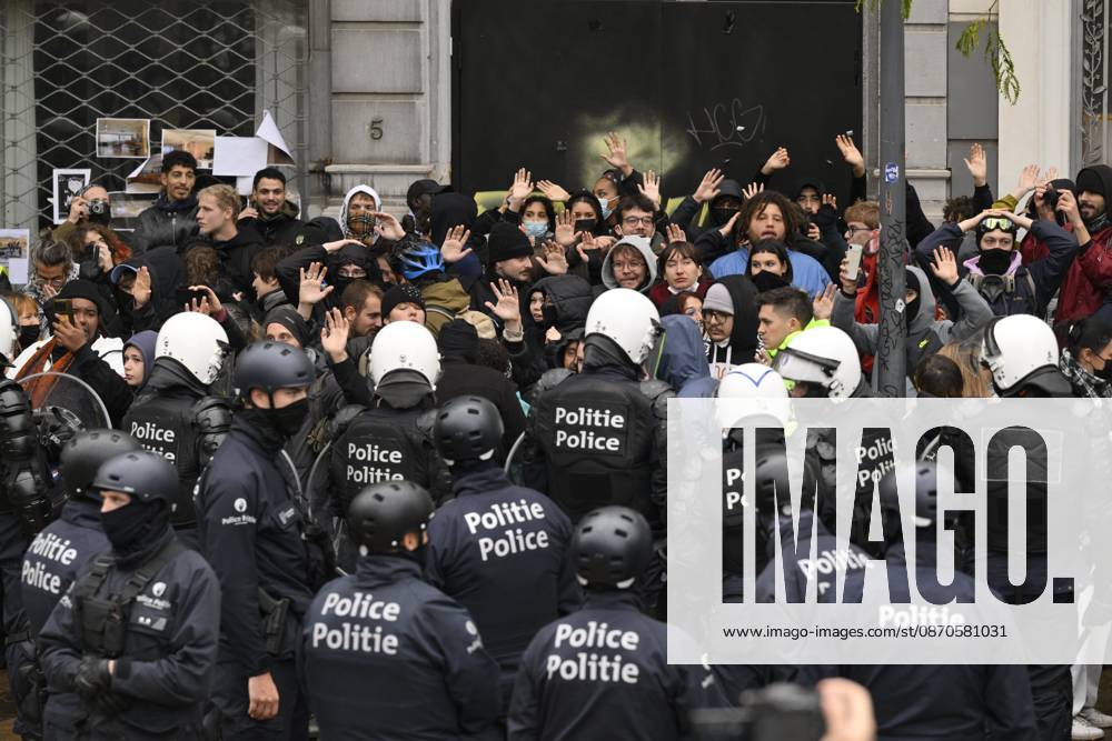 Extreme Left And Citizen Activists Protest 24 10 2026 BRUSSELS, BELGIUM - OCTOBER 24 : Police and demonstrators pictured during illegal demonstration the centre of Brussels against budget measures on October 24, 2026 in Brussels, Belgium, 24 10 2026 Brussels Belgium