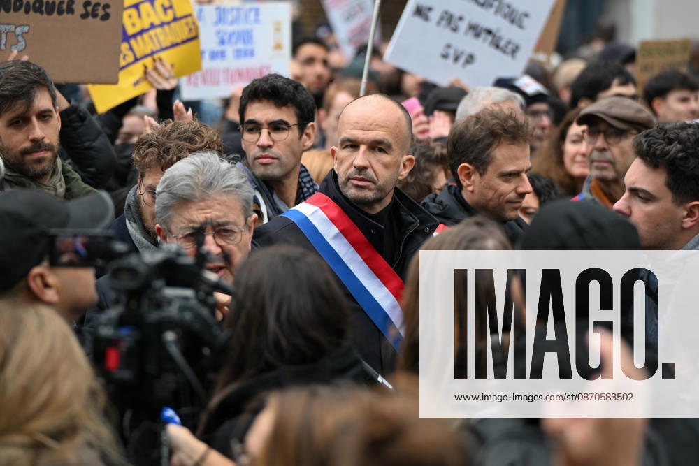 October 24 Demonstration in Paris: Jean-Luc Mélenchon, Manuel Bompard Demonstration in support of purchasing power, the protection of public services, and fiscal and social justice, held in Paris on October 24, 2026, as part of a nationwide call for mobilization bringing together former members of the Yellow Vest movement, labor unions, high school and college students 460732 2026 10 24 unknown