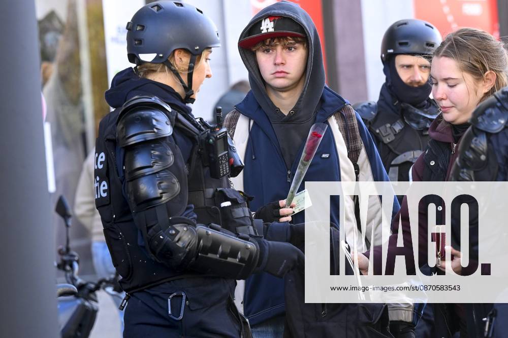 Extreme Left And Citizen Activists Protest 24 10 2026 BRUSSELS, BELGIUM - OCTOBER 24 : Police and demonstrators pictured during illegal demonstration the centre of Brussels against budget measures on October 24, 2026 in Brussels, Belgium, 24 10 2026 Brussels Belgium