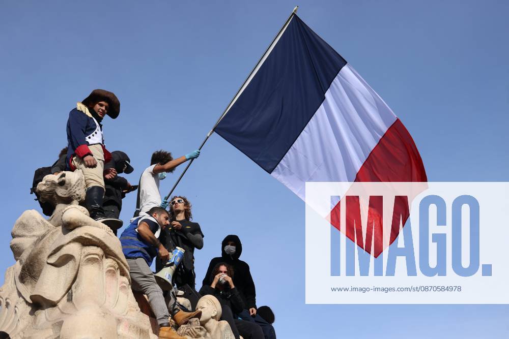PROTESTS ON OCTOBER 24 PHOTOPQR LA PROVENCE Gilles Bader Marseille Oct. 24, 2026 Protests in Marseille on October 24, 2026 Napoleon statue French flag France Oct. 24, 2026 Another day of protests this Saturday, and amid fears of renewed violence and looting, restrictions on freedom of movement and assembly have multiplied, drawing sharp criticism from civil liberties groups. Marseille, BdR, France