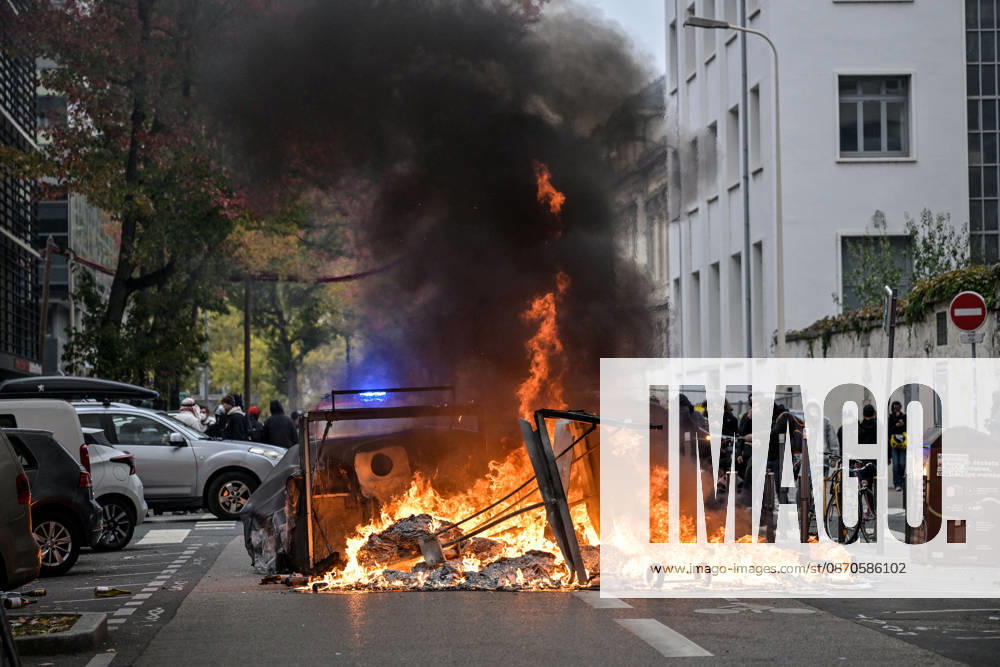 Clashes During The Yellow Vests Protest Act II - Lyon Clashes during the Yellow Vests Protest Act II In Lyon, France on 24 October 2026. Photo by ABACAPRESS.COM Lyon France