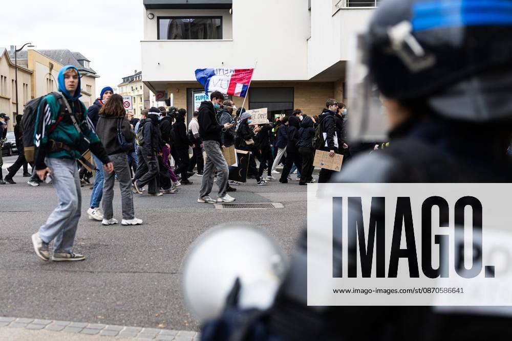 October 24 Protest: Demonstration Banned, in Metz PHOTOPQR LE REPUBLICAIN LORRAIN Hugo AZMANI Metz Oct. 24, 2026 October 24 Protest: Demonstration Banned, in Metz on Rue du XXe Corps Américain, France, Oct. 24, 2026 Another day of protests this Saturday, and amid fears of renewed violence and looting, restrictions on freedom of movement and assembly have multiplied, drawing sharp criticism from civil liberties groups Metz, Moselle, Lorraine, France