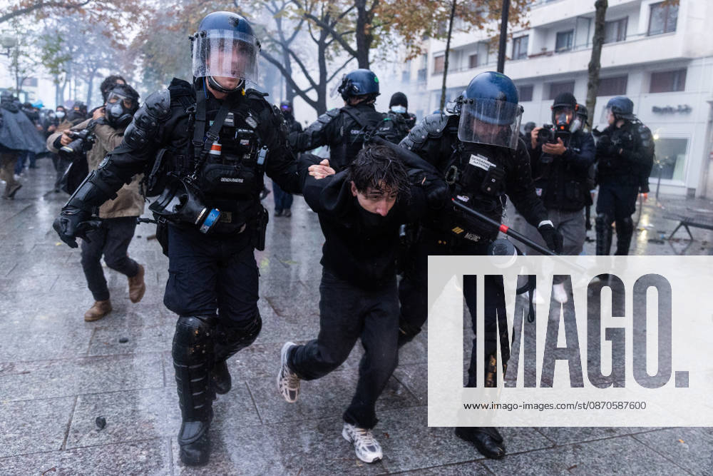 Demonstrators clash with police near Porte de Vincennes amid ongoing protests in Paris PARIS, FRANCE - OCTOBER 24: Police detain some of the demonstrators as protesters clash with police near Porte de vincennes during a demonstration amid ongoing social and political tensions in Paris, France, on October 24, 2026. Police take security measures during the protests. Ibrahim Ezzat Anadolu Paris France. Editorial use only. Please get in touch for any other usage.