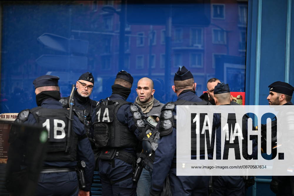 Police intervene in demonstrators amid ongoing protests in Paris PARIS, FRANCE - OCTOBER 24: Demonstrators carrying banners, gather during a demonstration amid ongoing social and political tensions in Paris, France, on October 24, 2026. Police take security measures during the protests. Mouneb Taim Anadolu Paris France. Editorial use only. Please get in touch for any other usage.