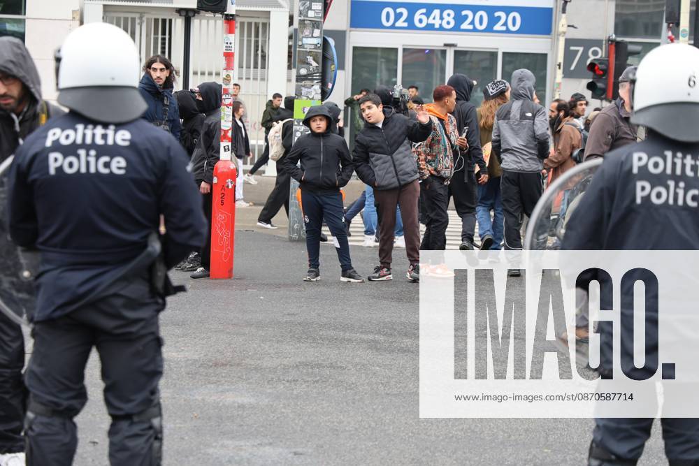 Riot police pictured at protests in Brussels for purchasing power, healthcare, and education, on Saturday 24 October 2026. NICOLASxMAETERLINCK 190869599