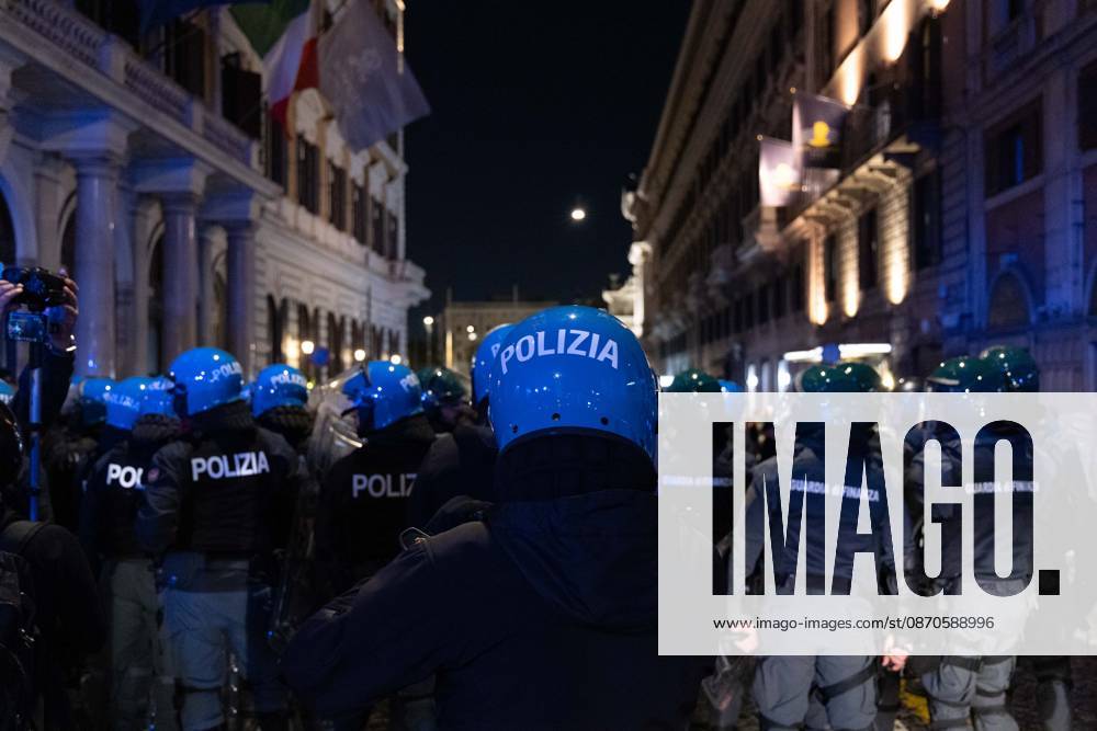 IPA90124679 - Protest Against Rising Living Costs: Rome, October 24, 2026 March Organized by the October 17 Movement