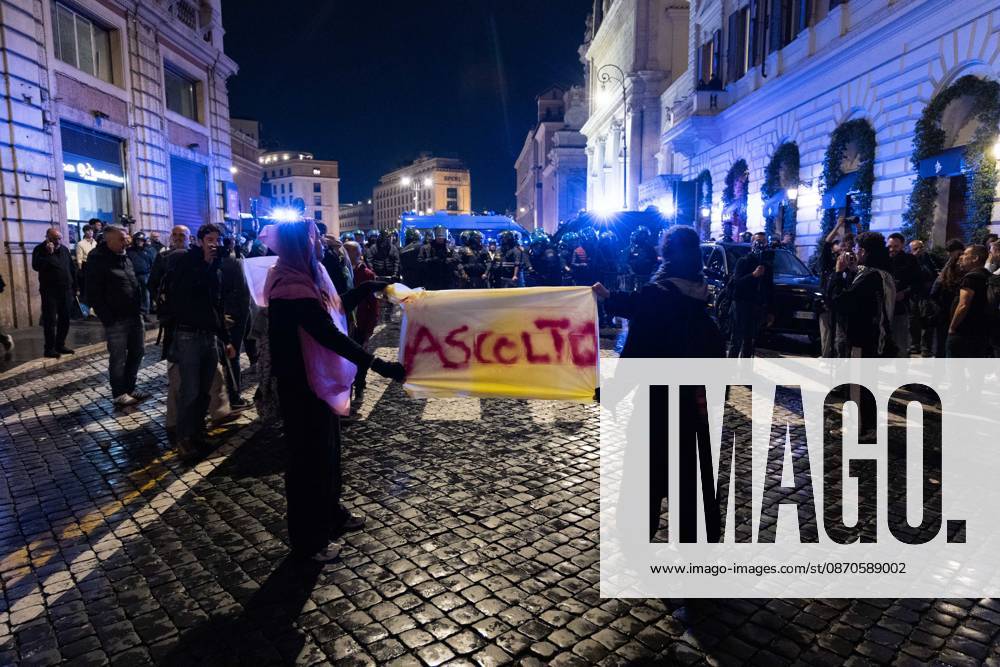 IPA90124695 - Protest Against Rising Living Costs: Rome, October 24, 2026 March Organized by the October 17 Movement