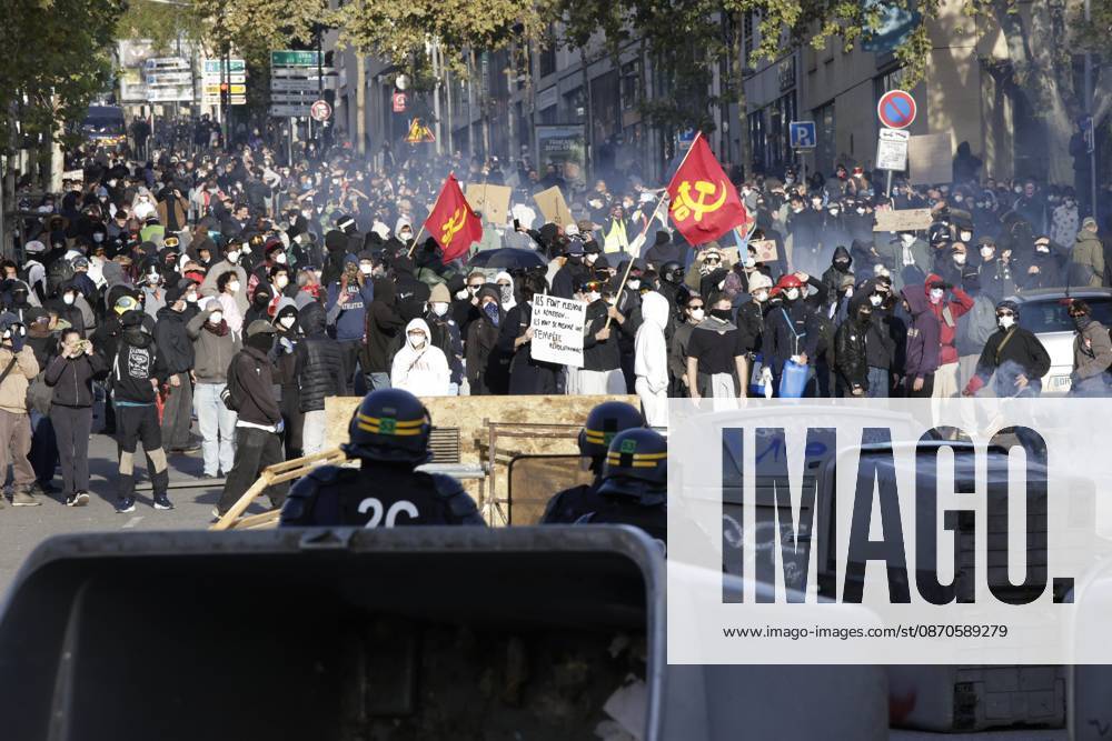 October 24 Protest PHOTOPQR LA PROVENCE PENNANT Franck Marseille Oct. 24, 2026 End of the October 24 protest against the high cost of living and clashes with police in downtown Marseille at Porte d’Aix and Réformés France Oct. 24 2026 Another day of protests this Saturday, and amid fears of renewed violence and looting, restrictions on freedom of movement and assembly have multiplied, drawing sharp criticism from civil liberties groups Marseille, Marseille, France