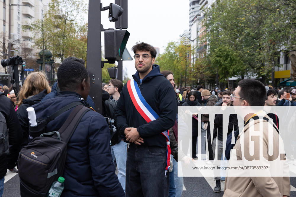 Demonstration on Saturday, October 24, 2026, starting at the Porte d’Italie in Paris. A large-scale rally brought together a massive crowd in the streets of the capital, reflecting strong popular mobilization. The demonstrators set off from the south of Paris, forming a dense procession in an atmosphere of collective mobilization. Frederic Levebvre Bestimage Paris France