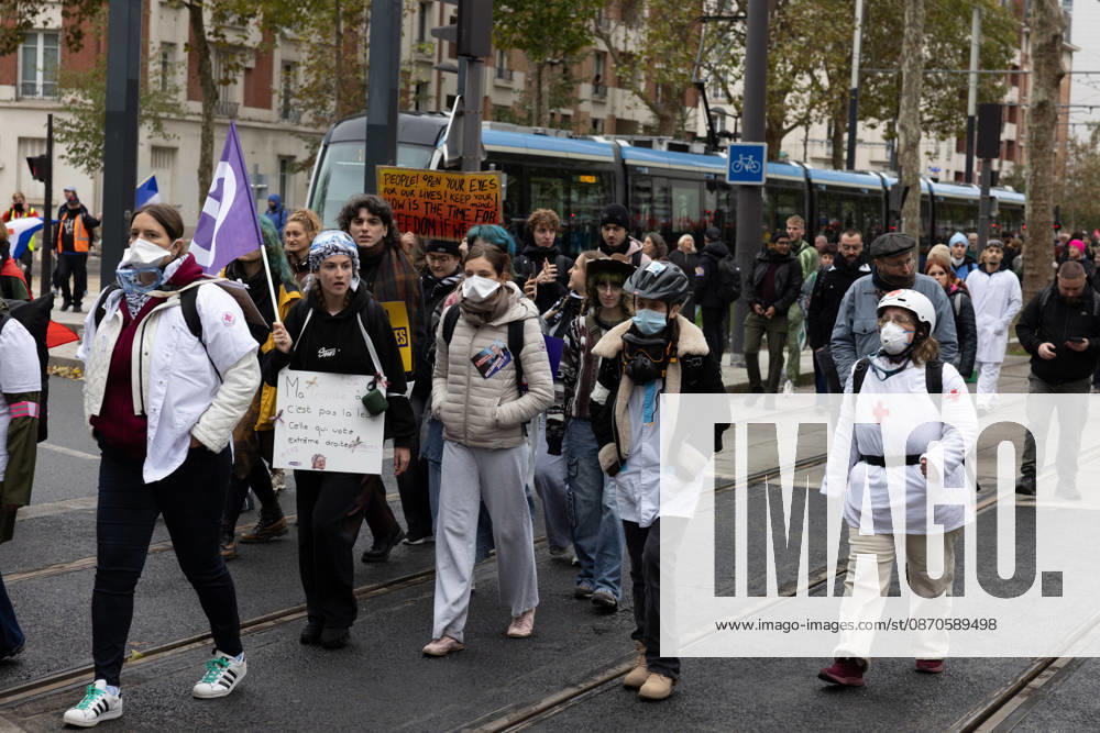 Demonstration on Saturday, October 24, 2026, starting at the Porte d’Italie in Paris. A large-scale rally brought together a massive crowd in the streets of the capital, reflecting strong popular mobilization. The demonstrators set off from the south of Paris, forming a dense procession in an atmosphere of collective mobilization. Frederic Levebvre Bestimage Paris France