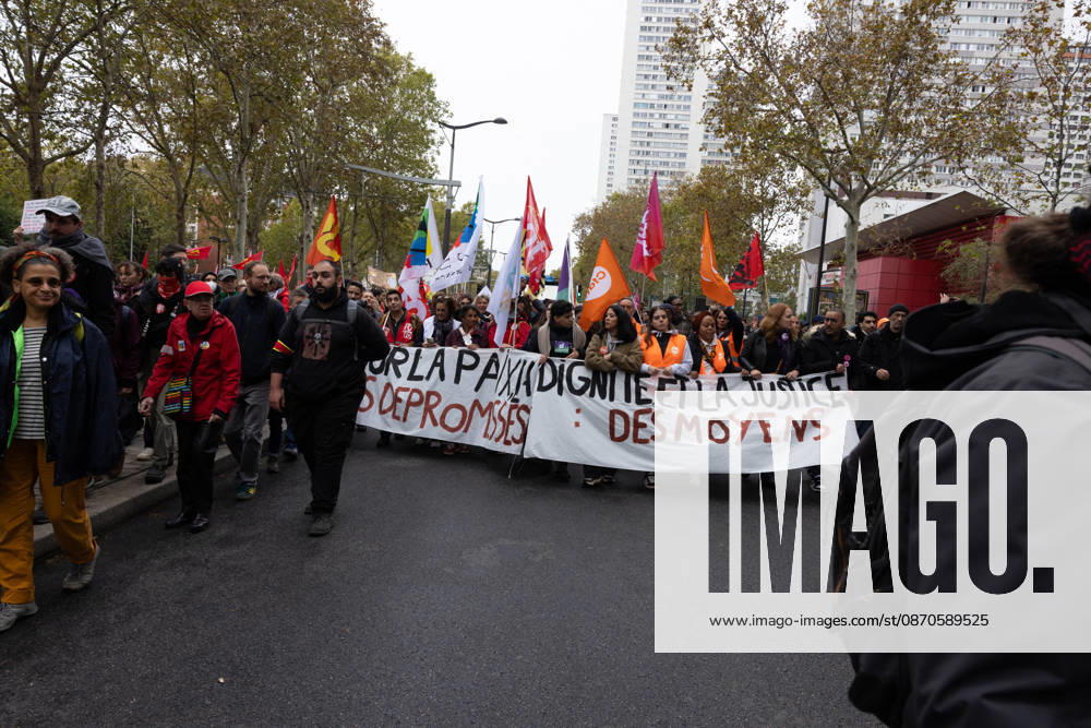 Demonstration on Saturday, October 24, 2026, starting at the Porte d’Italie in Paris. A large-scale rally brought together a massive crowd in the streets of the capital, reflecting strong popular mobilization. The demonstrators set off from the south of Paris, forming a dense procession in an atmosphere of collective mobilization. Frederic Levebvre Bestimage Paris France