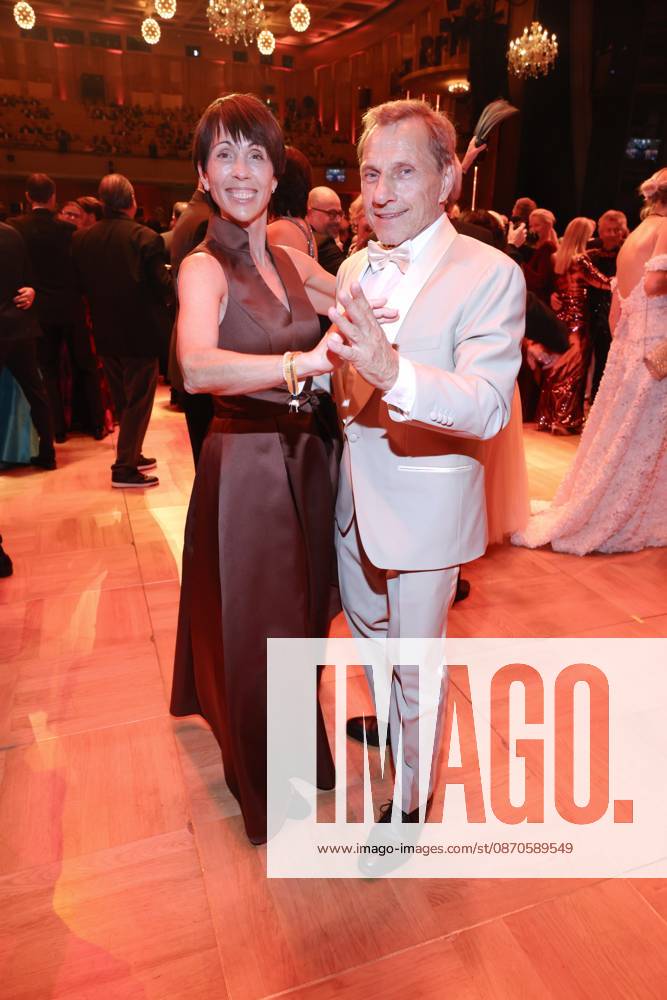 Leipziger Opernball 2026 Christl Stumhofer, Richy Müller erster Tanz, Leipziger Opernball 2026, Oper Leipzig, Datum: 24.10.2026