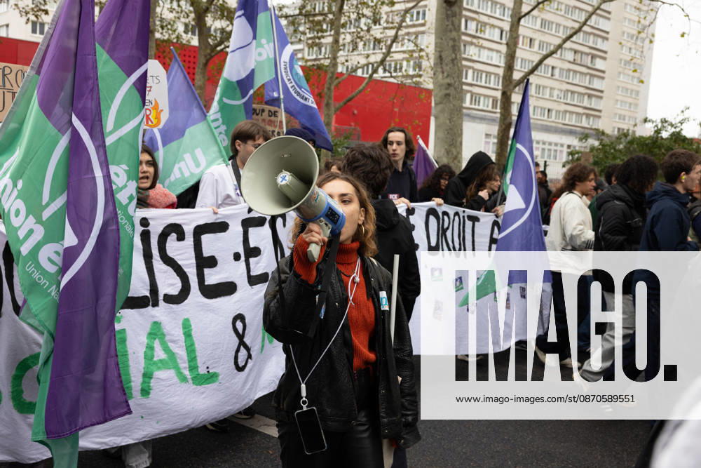 Demonstration on Saturday, October 24, 2026, starting at the Porte d’Italie in Paris. A large-scale rally brought together a massive crowd in the streets of the capital, reflecting strong popular mobilization. The demonstrators set off from the south of Paris, forming a dense procession in an atmosphere of collective mobilization. Frederic Levebvre Bestimage Paris France