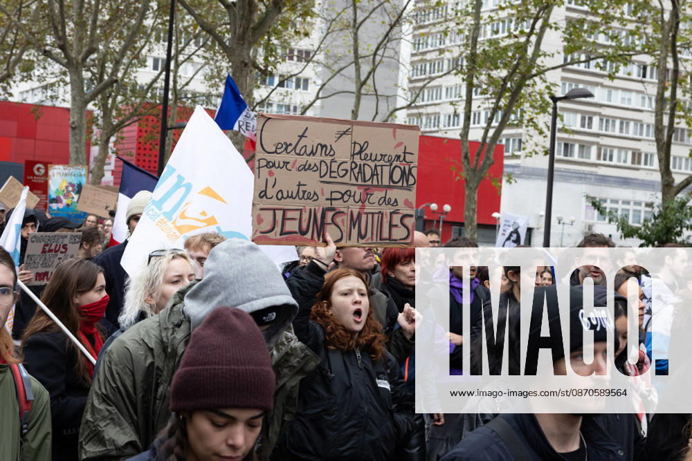Demonstration on Saturday, October 24, 2026, starting at the Porte d’Italie in Paris. A large-scale rally brought together a massive crowd in the streets of the capital, reflecting strong popular mobilization. The demonstrators set off from the south of Paris, forming a dense procession in an atmosphere of collective mobilization. Frederic Levebvre Bestimage Paris France