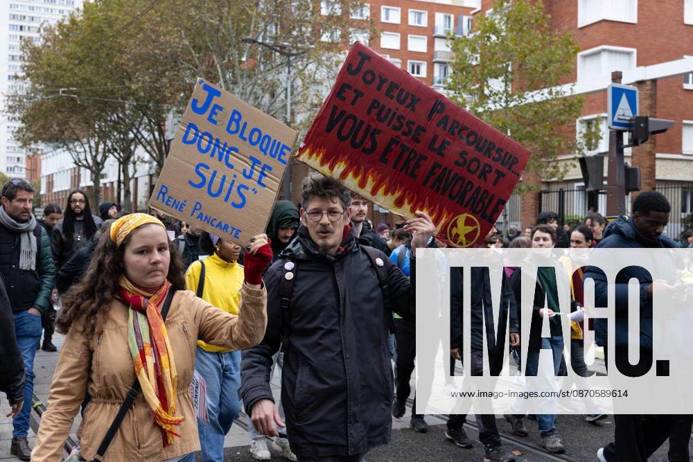 Demonstration on Saturday, October 24, 2026, starting at the Porte d’Italie in Paris. A large-scale rally brought together a massive crowd in the streets of the capital, reflecting strong popular mobilization. The demonstrators set off from the south of Paris, forming a dense procession in an atmosphere of collective mobilization. Frederic Levebvre Bestimage Paris France