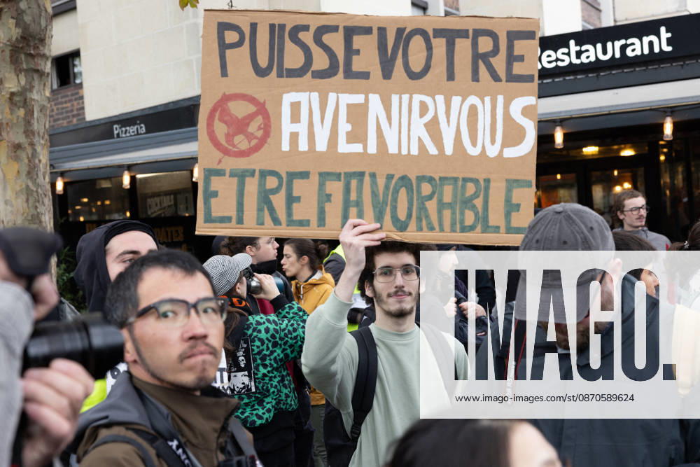 Demonstration on Saturday, October 24, 2026, starting at the Porte d’Italie in Paris. A large-scale rally brought together a massive crowd in the streets of the capital, reflecting strong popular mobilization. The demonstrators set off from the south of Paris, forming a dense procession in an atmosphere of collective mobilization. Frederic Levebvre Bestimage Paris France