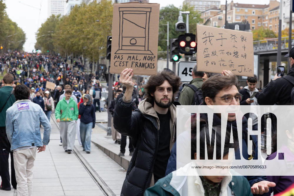 Demonstration on Saturday, October 24, 2026, starting at the Porte d’Italie in Paris. A large-scale rally brought together a massive crowd in the streets of the capital, reflecting strong popular mobilization. The demonstrators set off from the south of Paris, forming a dense procession in an atmosphere of collective mobilization. Frederic Levebvre Bestimage Paris France