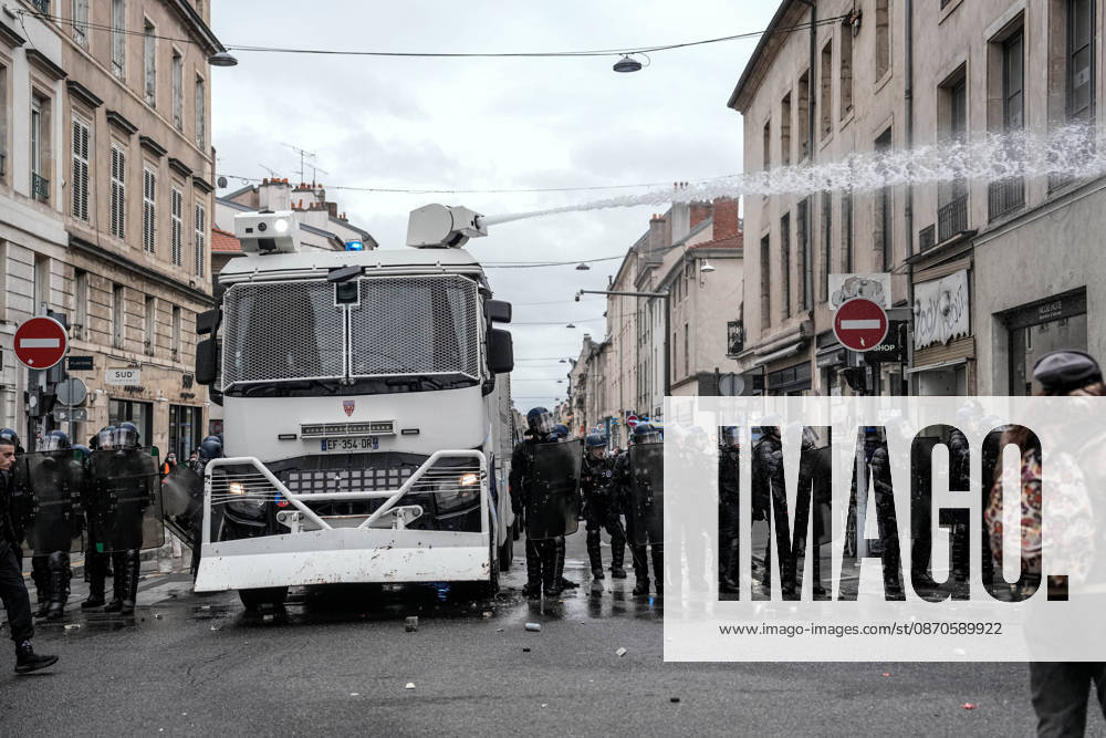 Police intervene in demonstrators amid ongoing protests in Nancy NANCY, FRANCE - OCTOBER 24: Police clash with protesters with water cannons and tear gas during a demonstration amid ongoing social and political tensions in Nancy, France, on October 24, 2026. Muhammed Said Tako Anadolu Nancy France. Editorial use only. Please get in touch for any other usage.