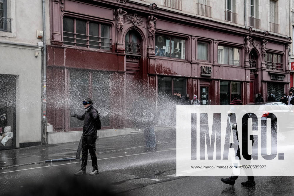 Police intervene in demonstrators amid ongoing protests in Nancy NANCY, FRANCE - OCTOBER 24: Police clash with protesters with water cannons and tear gas during a demonstration amid ongoing social and political tensions in Nancy, France, on October 24, 2026. Muhammed Said Tako Anadolu Nancy France. Editorial use only. Please get in touch for any other usage.