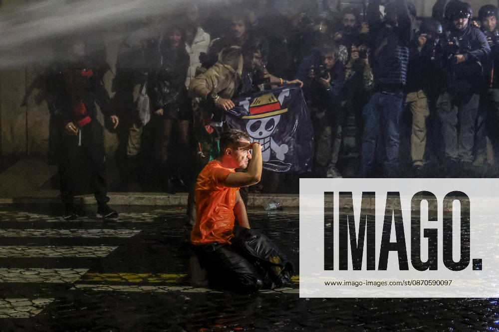 Demonstration against the Italian government in Rome ROME, ITALY, OCTOBER 24: Demonstrators are hit by Italian police’s water cannons during a protest against the Italian government in Rome, Italy, on October 24, 2026. Riccardo De Luca Anadolu Rome Italy. Editorial use only. Please get in touch for any other usage.