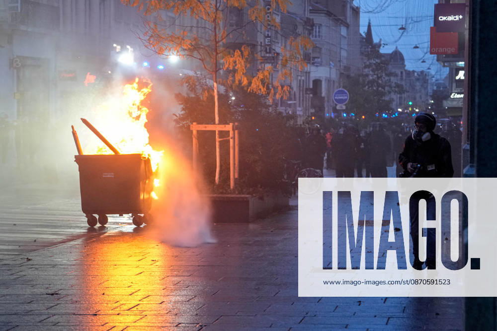 Police intervene in demonstrators amid ongoing protests in Nancy NANCY, FRANCE - OCTOBER 24: Police clash with protesters with water cannons and tear gas during a demonstration amid ongoing social and political tensions in Nancy, France, on October 24, 2026. Muhammed Said Tako Anadolu Nancy France. Editorial use only. Please get in touch for any other usage.