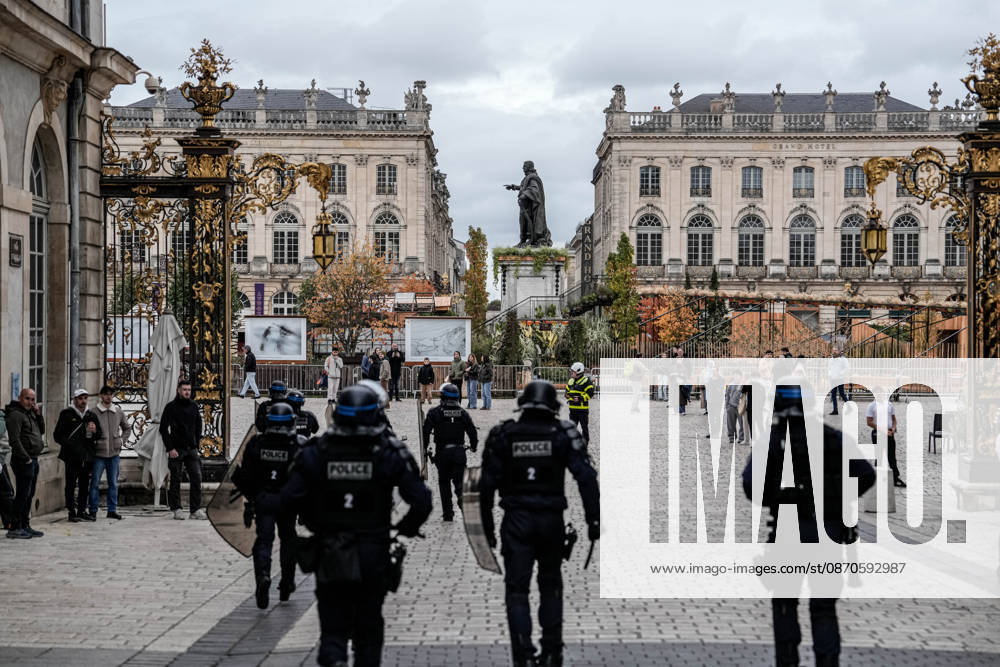 Police intervene in demonstrators amid ongoing protests in Nancy NANCY, FRANCE - OCTOBER 24: Protesters holding banners gather as police take security measures during a demonstration amid ongoing social and political tensions in Nancy, France, on October 24, 2026. Muhammed Said Tako Anadolu Nancy France. Editorial use only. Please get in touch for any other usage.