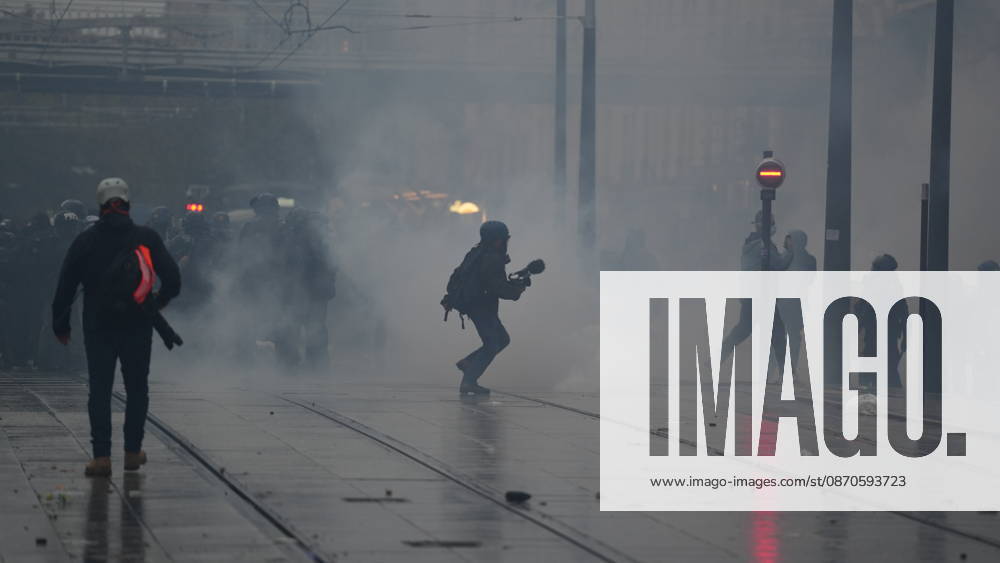 A demonstration against government policy wad held in Paris, France, on October 24, 2026. Protests follow last weekend s demonstrations, which were marked by violent clashes and widespread damage. (CTKxPhoto PavelxNemecek) CTKPhotoF202610240029001 CTKPhotoF202610240029001