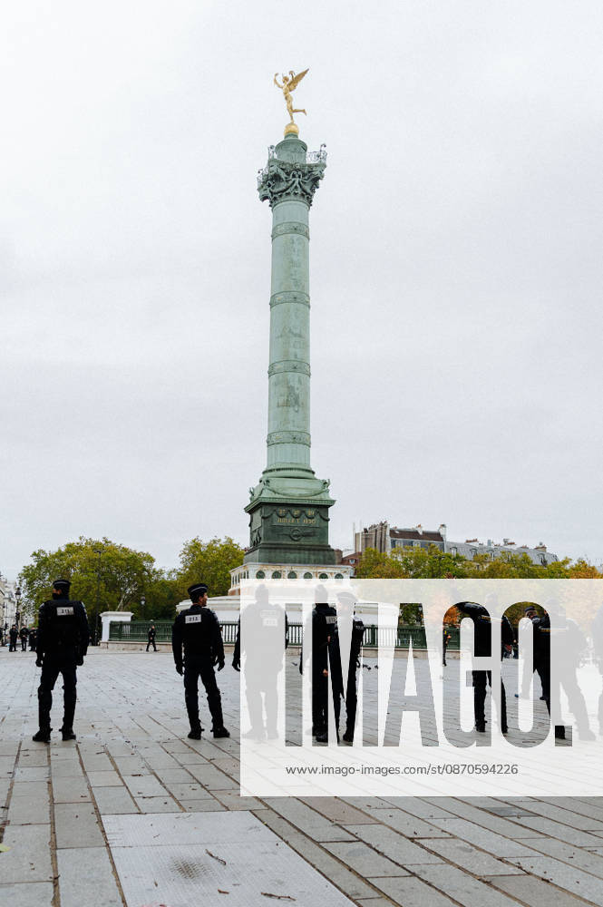 In Paris, the CGT put the number of demonstrators on the streets at 250,000, whilst the Ministry of the Interior put the figure at 110,000. Earlier, the Paris Police Prefecture had also estimated that there were 110,000 demonstrators in the capital. - 24 10 2026 - France Paris Paris - JanxSchmidt-Whitley LexPictorium LePictorium_0344779
