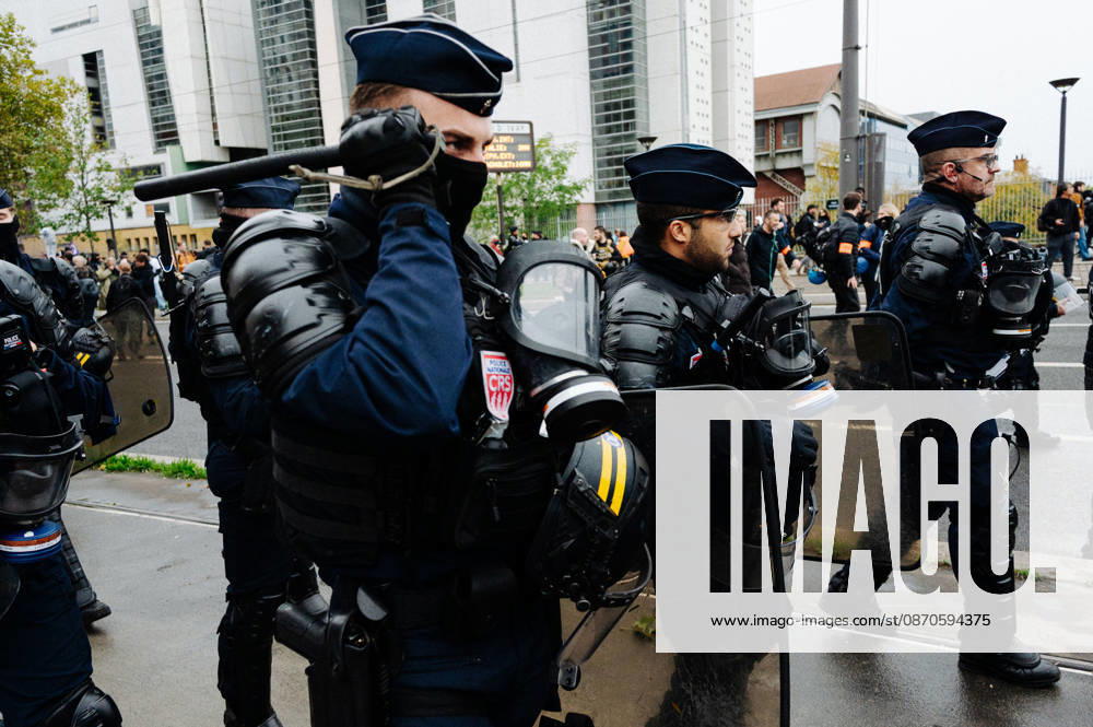 In Paris, the CGT put the number of demonstrators on the streets at 250,000, whilst the Ministry of the Interior put the figure at 110,000. Earlier, the Paris Police Prefecture had also estimated that there were 110,000 demonstrators in the capital. - 24 10 2026 - France Paris Paris - JanxSchmidt-Whitley LexPictorium LePictorium_0344795