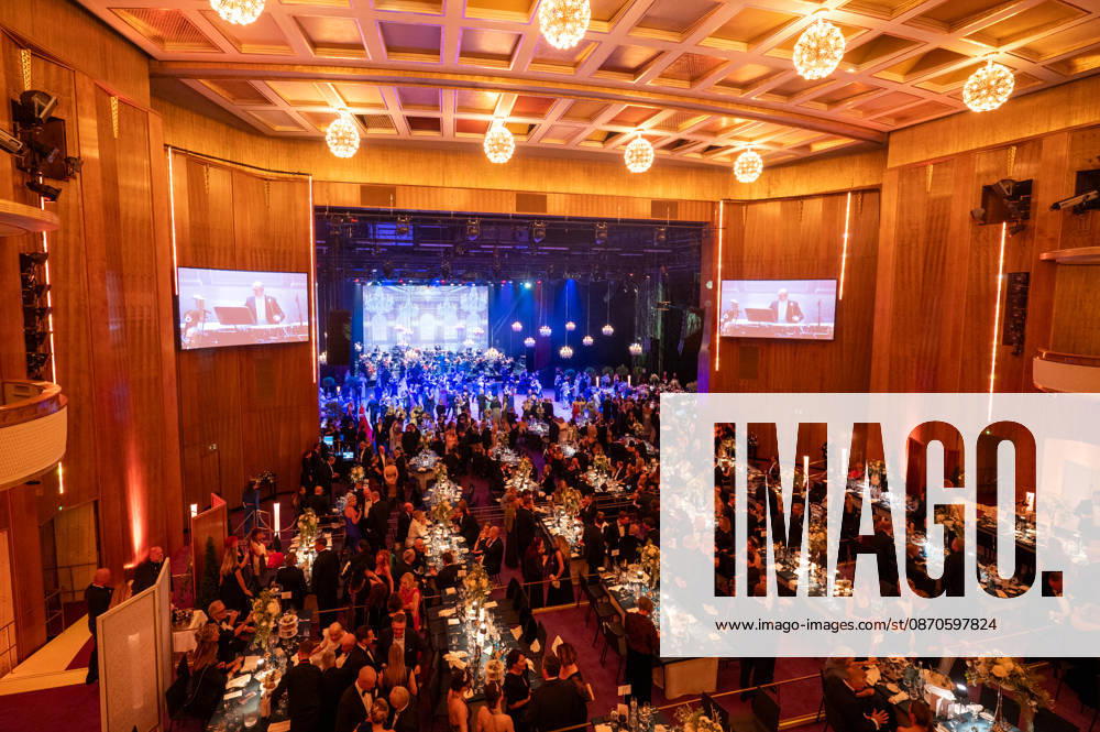 Leipzig - 30. Leipziger Opernball auf dem Augustusplatz 24.10.2026 ab 17 Uhr Leipzig, Augustusplatz (Oper Leipzig) Fotograf: EHL Media Rico Welzel Im Foto: Saal der Oper Leipzig während des Leipziger Opernballs Am 24. Oktober 2026 findet in der Oper Leipzig der 31. Leipziger Opernball statt. Dazu sind erneut Dutzende nationale und internationale Stars eingeladen. Leipzig Oper Leipzig Sachsen Deutschland