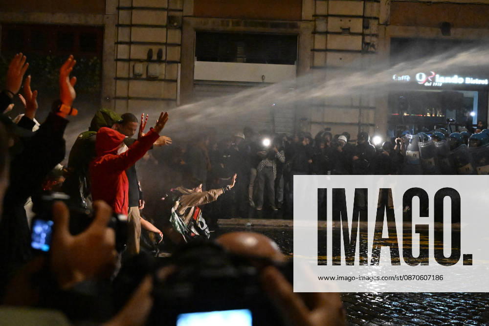 Demonstration against the government in Rome ROME, ITALY - OCTOBER 24: Police officers and water cannon vehicles block a road as anti-government protesters attempt to march toward the prime minister s office, on October 24, 2026 in Rome, Italy. Demonstrators taking part in the protest came face to face with security forces as police prevented them from advancing. Baris Seckin Anadolu Rome Italy. Editorial use only. Please get in touch for any other usage.