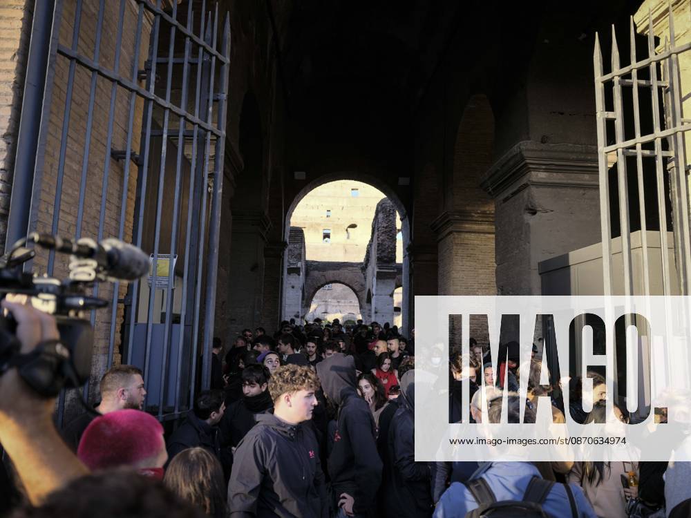 Rome Anti War Protest Demonstrators gather beneath an archway during an anti-war protest in Rome, Italy on October 24, 2026. Demonstrators took part in an anti-war march under the slogan Keep Italy Out of the War . Protesters further voiced opposition to Italy s involvement in armed conflicts, military rearmament and government policies. Rome Lazio Italy